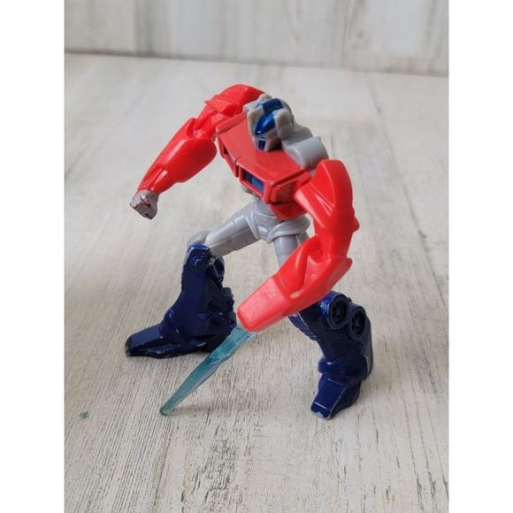 McDonald's Optimus Prime 2013 Hasbro Transformer toy figure - Picture 2 of 5